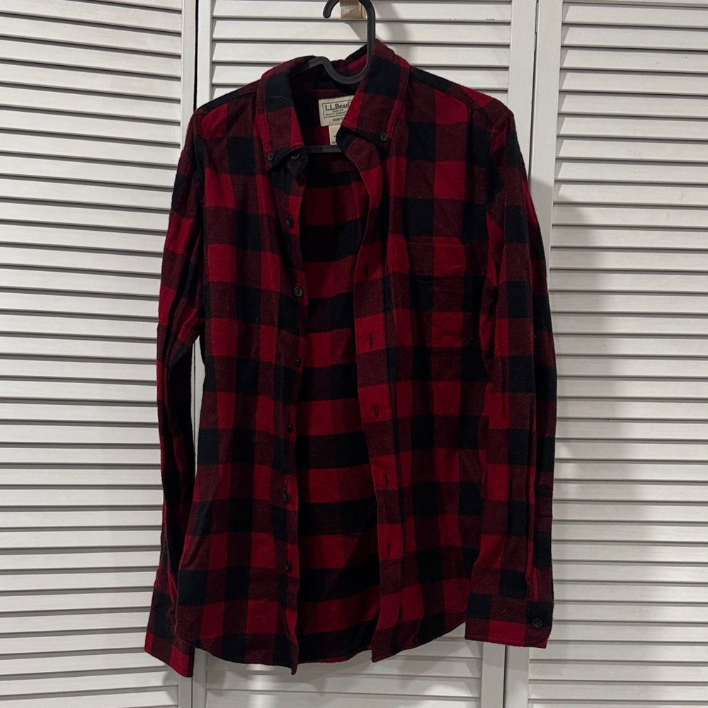 L.L. Bean Men's Casual Red and Black Checkered Shirt